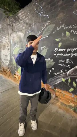 Si eres de chiclayo y buscas un gustito en las noches. Definitivamente tienes que pasar por ésta esquinita. Entre San Jose y Alfonso Ugarte. Para probar éstas ricas papitas rellenas. #jhoaldri #comida #losagachaditosdecix