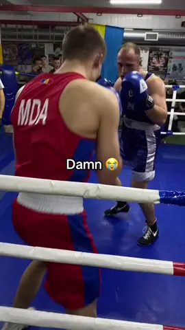 Why don’t my gloves make this sound 😭 (h/t pogodineduard/IG) #boxer #boxing 
