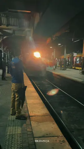 බදුල්ල nightmail train එක උදේට ⛅️❄️ #nightmailtrainbhadulla #srilanka #train #badulla #fyp 