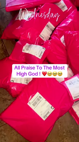 So thankful ! ❤️ All Priase To The Most High ! Having a Small Business is Not easy but I wouldn’t want it any other way 🥹  #fyp #SmallBusiness #packorderswithme #foryoupage #smallbusinessowners 