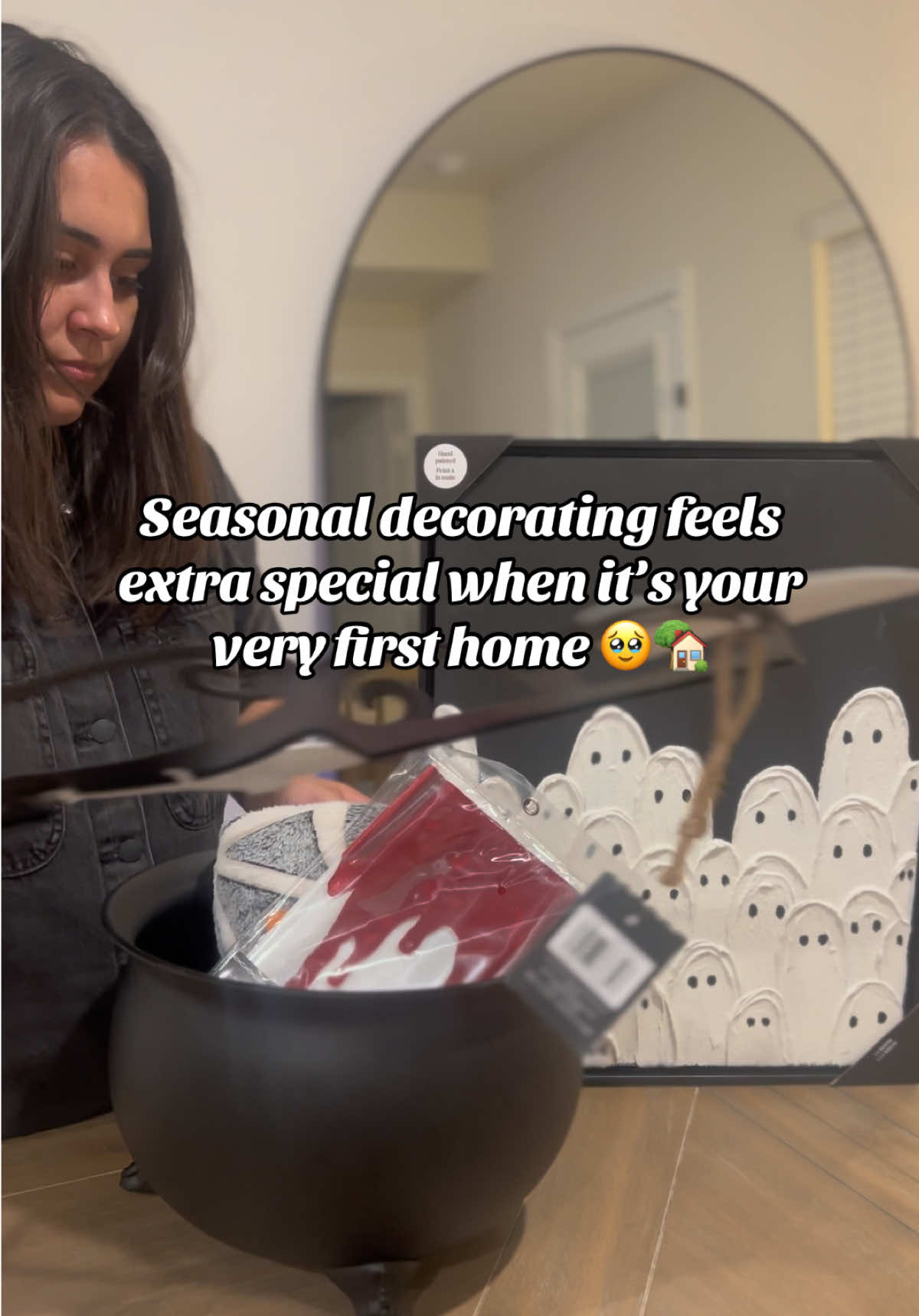Best feeling ever… 🥹 #homedecor #firsthome #halloween 