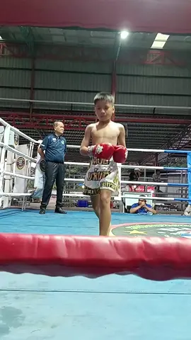 #จะเสกคูณไสย์ให้เทอมารักๆ🤭🤭😆😜💗 #บาร์เบอร์พรเมืองช้าง #ค่ายมวยพรเมืองช้าง #สุรินทร์ 