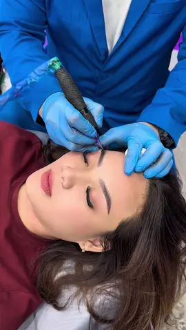 Sulam alis natural untuk pria & wanita  Bisa request @rosidisulamalisjakarta_ @rosidilasertattoremoval @ @rosidikosmetika @brutalparfum  . #sulamalisrosidi  #sulamalis  #kursussulamalis 