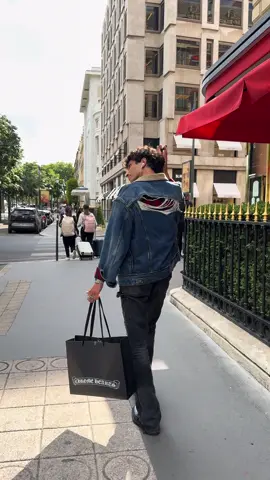 Shopping like a rockstar ):