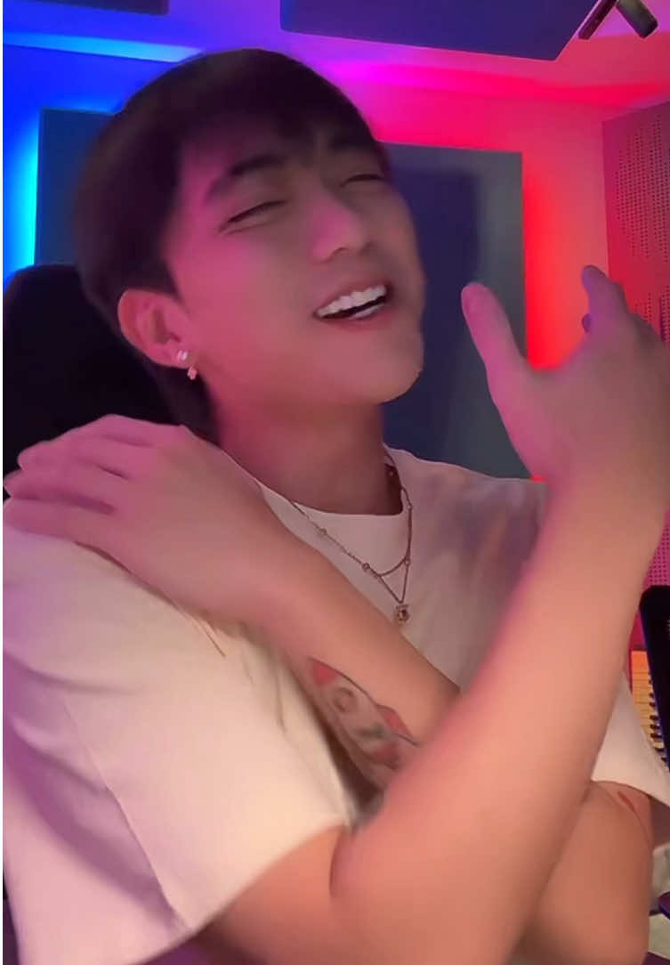 Chúc cả nhà ngủ ngon nhó 😘 #SOOBIN #soobinhoangson #KINGDOM #xuhuongtiktok #tinhcataybac 