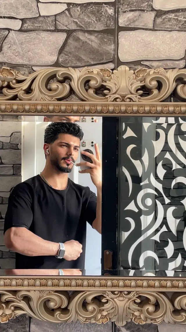 هیچ پێشبرکێیەک بوونی نییە، من جگە لەخۆم کەسی تر نابینم🖤..!#onthisday #fypシ゚ 