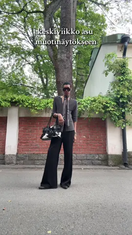 #leevi #muotitiktok #suomitiktok #OOTD #fashiontiktok 