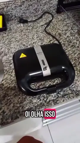 Sanduicheira e Grill Britânia 2 em 1 750W BGRE01🛍️ Gostou? Comenta QUERO que te envio o link do produto nos comentários 🚚🚀