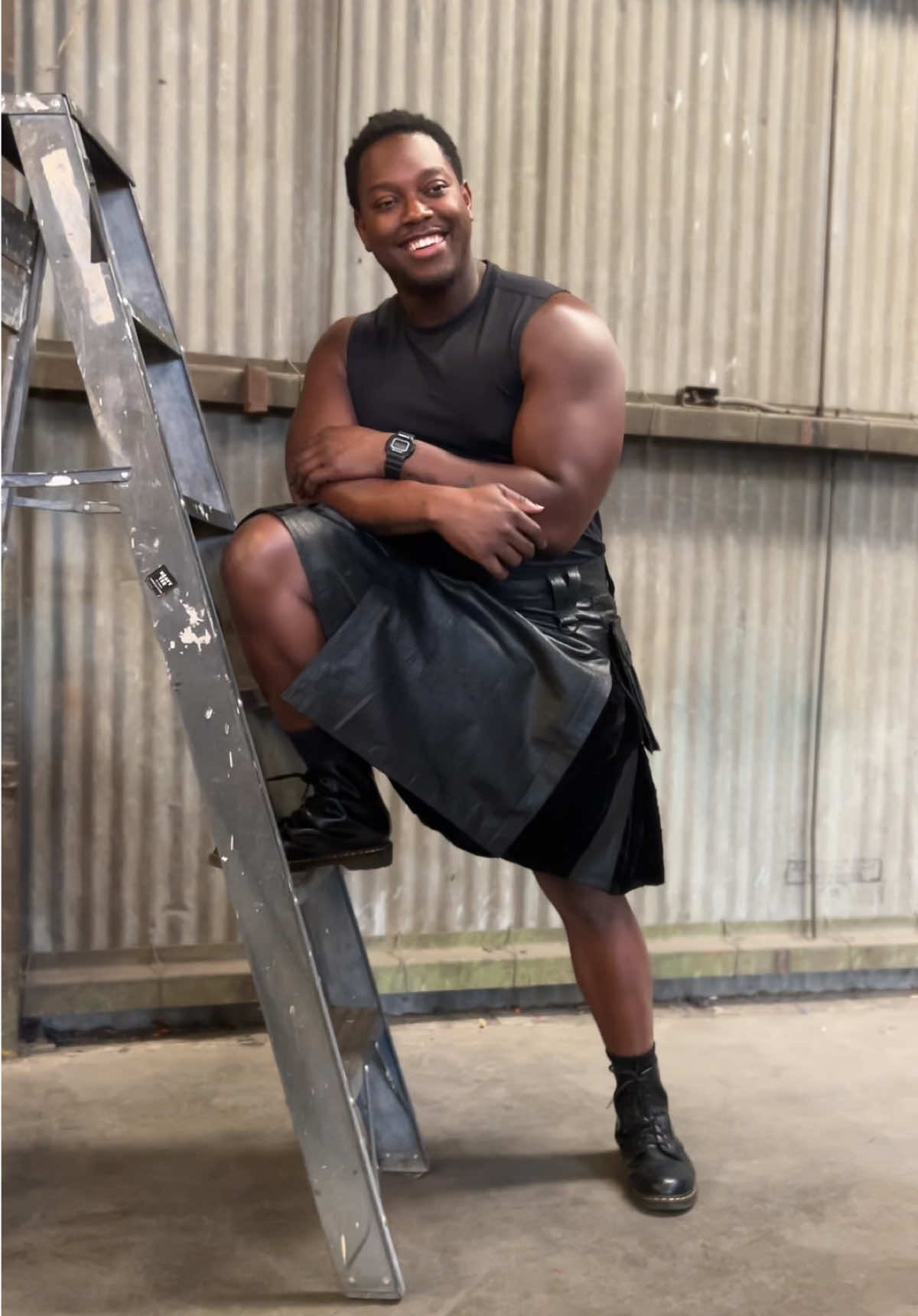 Do kilts make you more charming? 🤔Weigh in in the comments.  Featured Kilt: Versatta Leather Velvet Hybrid Kilt in Black Featured Model: @Ify Nwadiwe  #kilt #leather #versatta #mensfahion #fashion 
