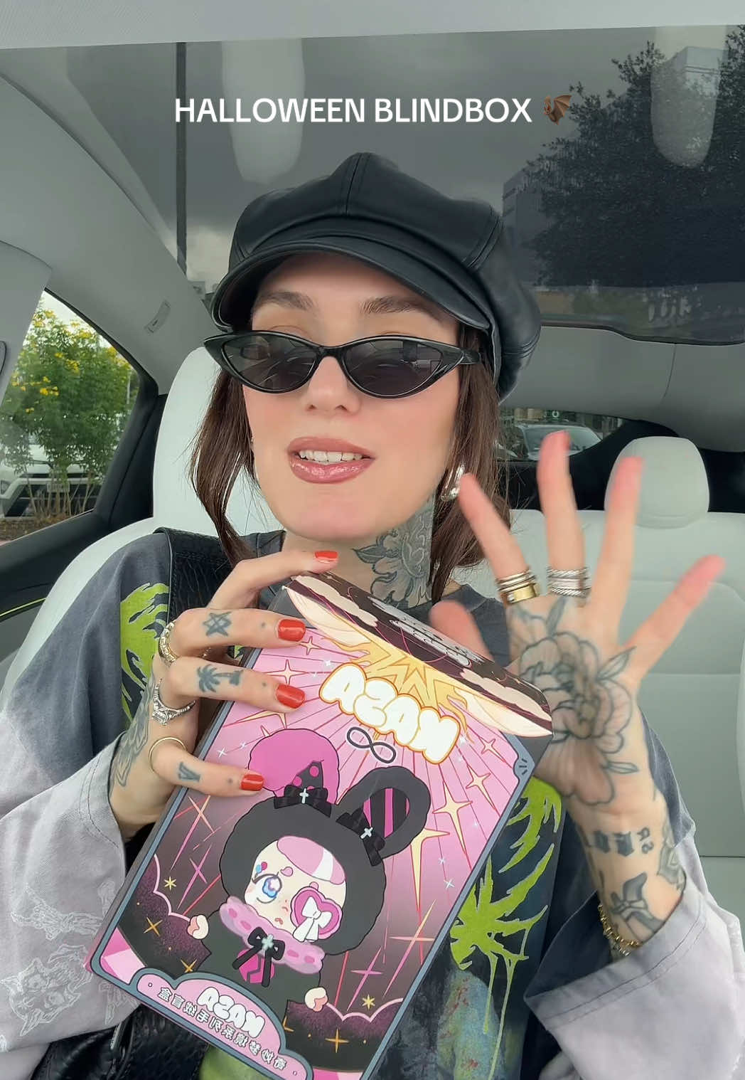 halloween blindbox season 🖤 first time unboxing one from this series!  #blindbox #spookyseason #halloweenbagcharm #bagcharm #gothfashion  