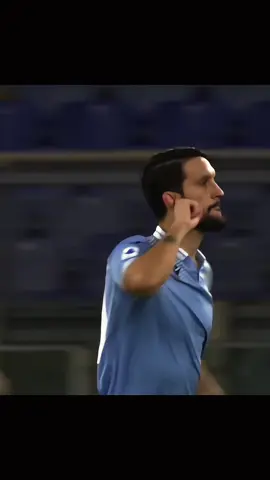 Back when Luis Alberto made it look easy ⚽ #luisalberto #lazio #footballedit #footballedits #fyp 