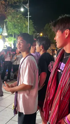 อยากเดี่ยวกับไอ้ เพชรเตเตยหวะ 