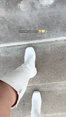 Available in three colors ✨ #chunkyboots #fallboots #winterboots #bootsinspo #exoticsole 