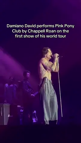 Iconic @Damiano David #damianodavid #pinkponyclub #concerts #davedere #chappellroan 