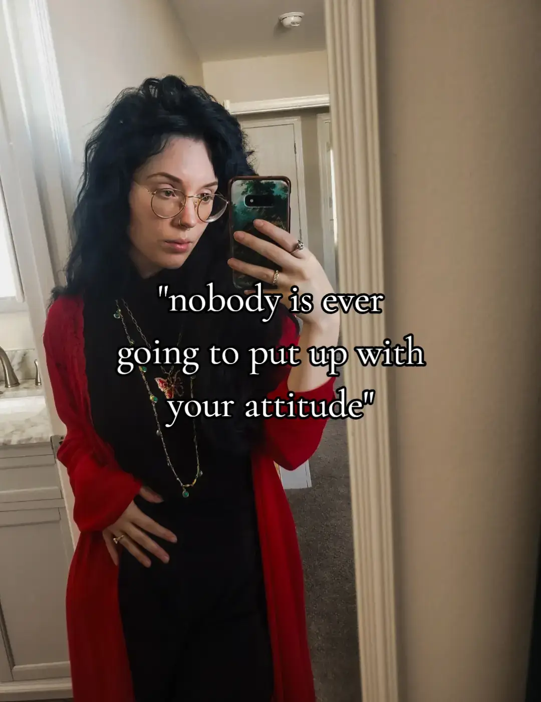 this trend is so funny and cute, i had to get in on it 🥰💫👑✨️ #fantasyaesthetic #bookish #fantasytok #fantasyfashion #vintagefashion 