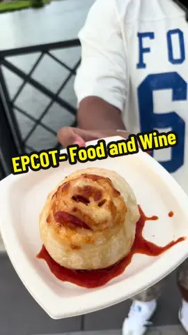 I need a bucket of sauce #fyp #fypシ #food #disney #pizza 