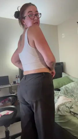 These @Halara_official jeans are soooo comfortable. If you are in the market for jeans you need these ones! #halara #halarajeans #halaralowriseflexjeans #halaratiktokshop #halarapants 