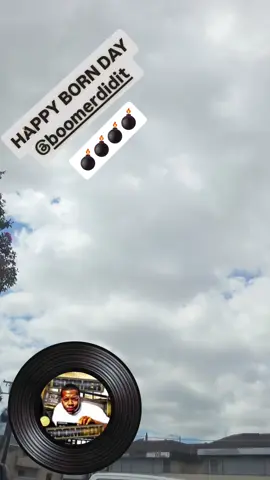 Please help me wish a very special person a Happy Birthday!!!! by following him @BOOMERDIDIT  He has some amazing music🙏