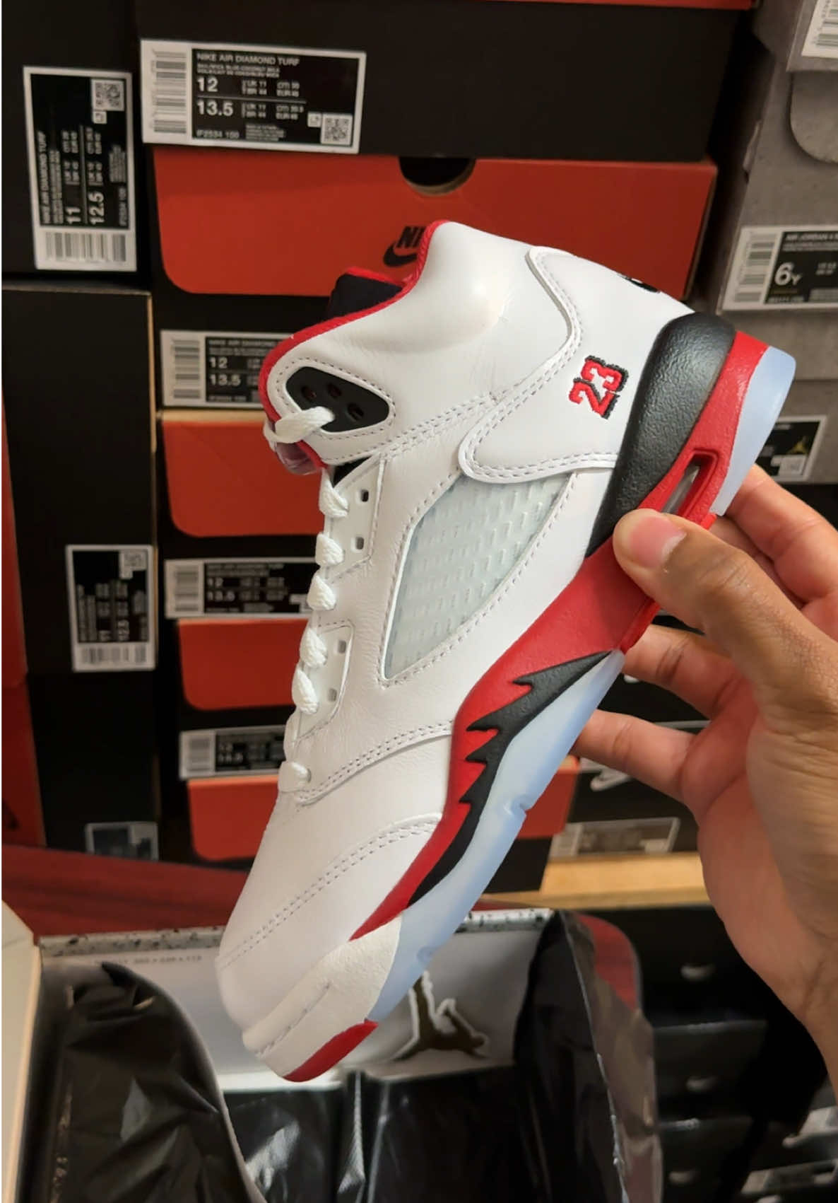 GS is looking like 🧈 #sneakerhead #sneakercommunity #sneakers #earlylook #blacktongue5 
