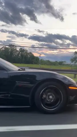 Sheeew! Talk about a close call 😅😅! @slo_z07_zr1 getting rowdy with his #C6 #ZR1 #Corvette #fyp #fypシ 