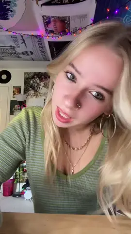 i take this song very seriously #LanguageLearning #evilnudicrous #goodgreif #fypシ゚viral #frankocean 