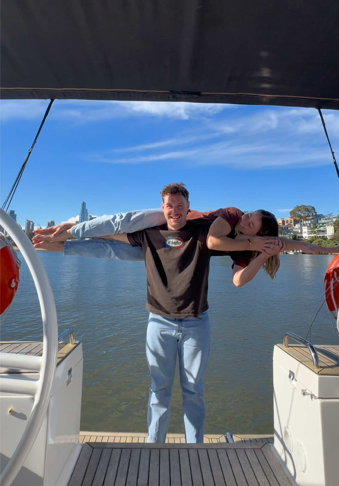 Why, what else do you do at 7am on a Saturday morning? #coupleposes #couplelift #coupletrend #liftonshouldertrend 