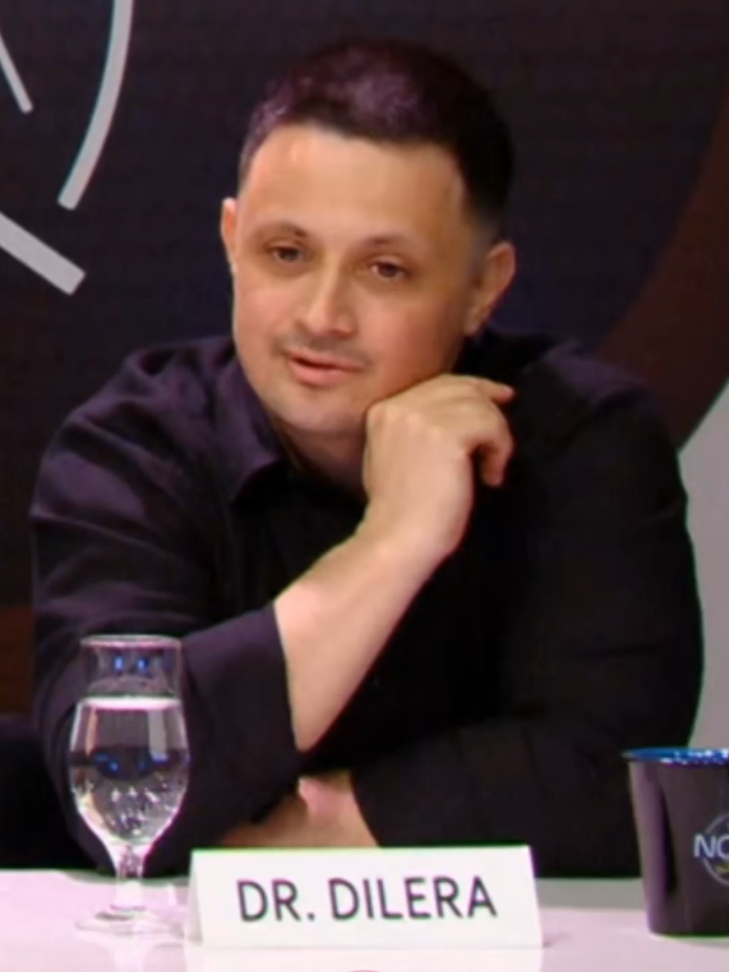 DILERA PESOU NO CHARLES #humor #rodasolta #thenoite #fyp