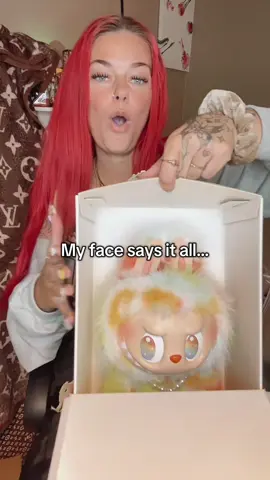 Have you seen an anything more beautiful… ??? Rock the universe… love at first sight🩷🩷🩷 #rocktheuniverse #labubuthemonsters #labubu #labubuunboxing #unboxingvideo 