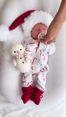Omg this Christmas outfit is everything for a baby’s first Christmas 🥺❤️ online today!