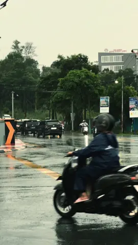 Balikpapan,hujan dan kenangannya  #balikpapancity 