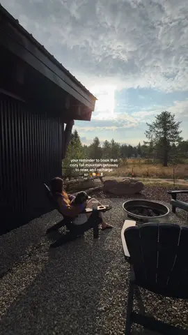 your sign to plan a cozy fall cabin getaway !!! ☕️🍂🤍✨ #cabingetaway #cozyfalltrip #fallgetaway #falltrip 