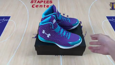 Classic Reproduction Under Armour Curry 1 Basketball Shoes #stephcurry #curry1 #underarmour #basketballshoes 