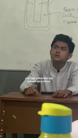 jangan banyak tanya ges, yang inimah gigit alias serigala #fyp #foryoupage #sekolah #presentasi 