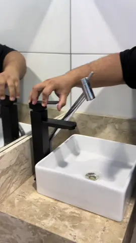 Essa torneira é simplesmente linda! Deixa qualquer lavabo ou banheiro com ar de riqueza! Garanta a sua antes que acabe! #coisasdecasa #achadinhasshopee #achadosshopee #achadinho #comprinhas 