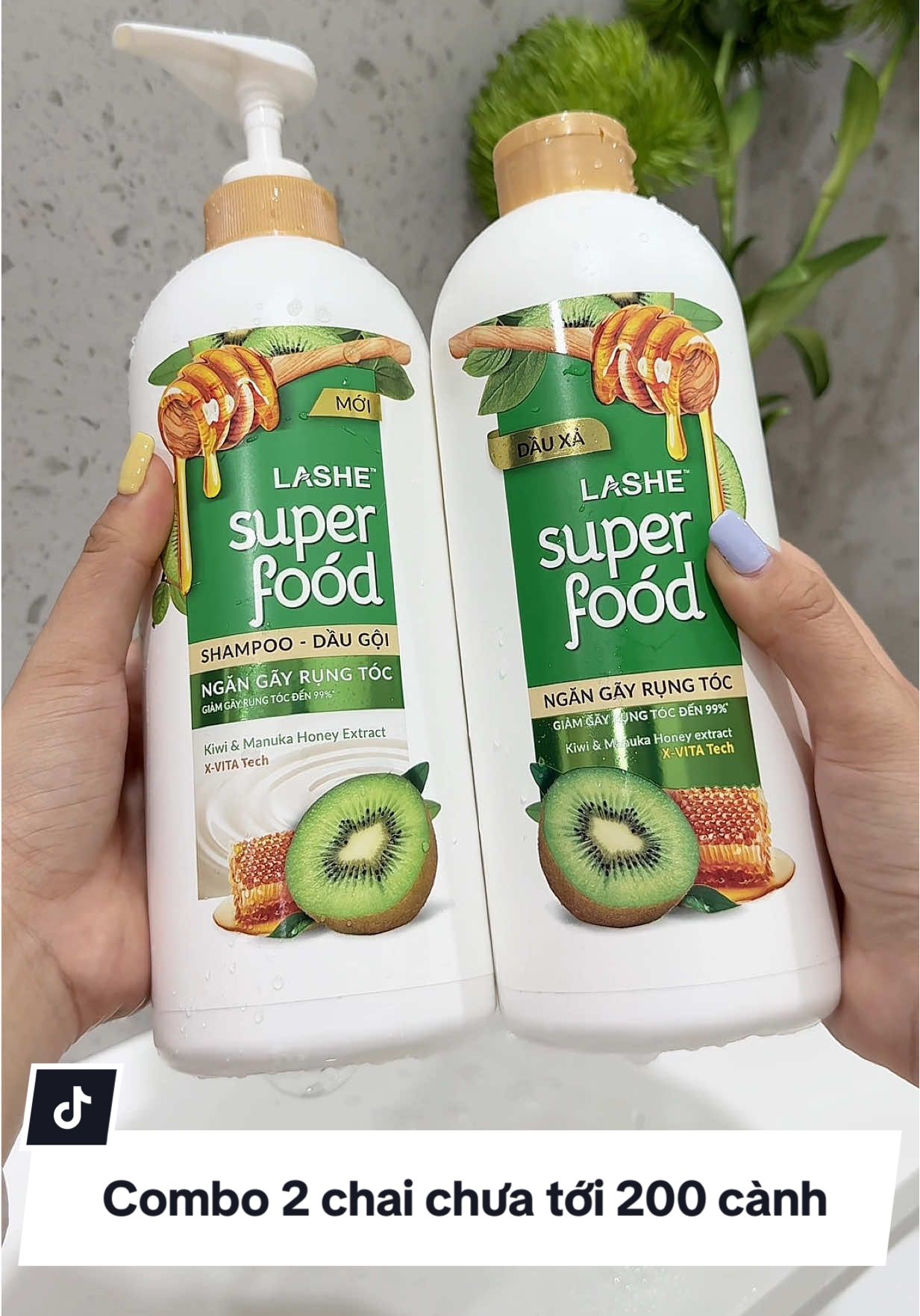 Thơm, giảm gãy rụng, tóc suông mượt thích lắmmm #lashesuperfood #daugoi #shampoo #vzone #hangdaisy 