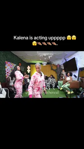 nayah’s reaction was top tier 🤣🤣🤣🤏🏽.  @Imd1nayah @kamooo @BIG LENA @rina 🥰 @the PRETTY CRACKHEAD 🎭 @AYEEEEEE FRANNN 🔥💞 @DESS #influencercity #fyp #kamo #walkwitit #clips 