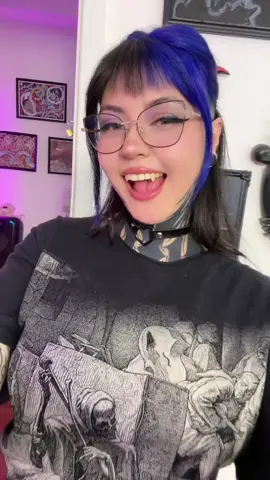 Ya me crecieron los colmillos al fin 🥹 dental.glitter en ig uwu