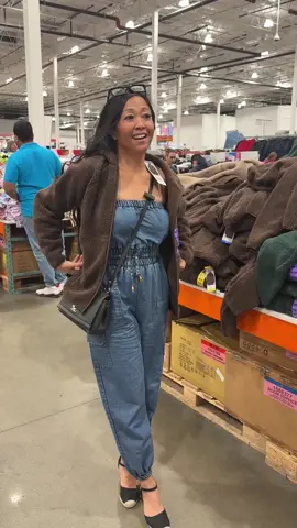 Sierra Designs Full Zip Jacket @costco_canada Calgary Heritage September 2025. Perfect for fall with jeans, a pumpkin spice latte and your favorite runners! . · · #costco #tinasfavyyc #costcoloverscanada #sierradesigns