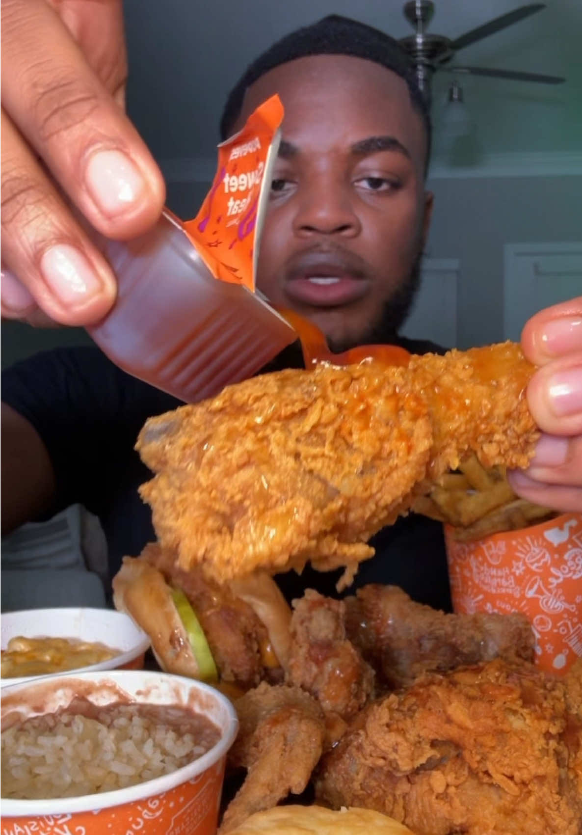 whole lotta bird @Popeyes 🍗🐓 #fyp #foodtiktok #chicken #Foodie #fye 