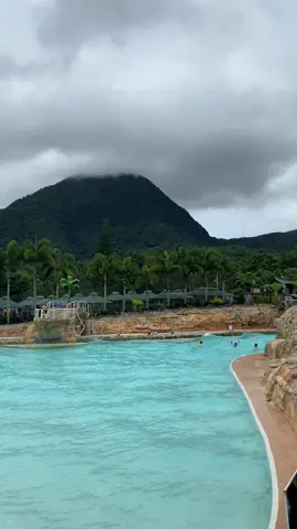Wave pool with beautiful mountain view only at #campuestohan_highland_resort ⛰️⛰️🌊 #negrosisland #campuestohan #mountainsview 