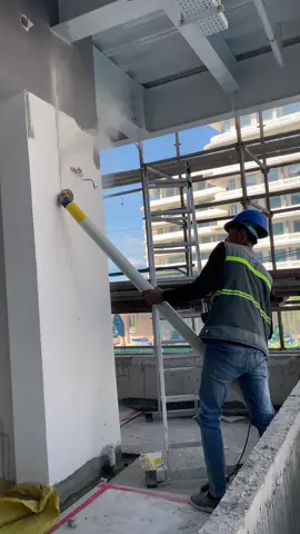 #ជាងម៉ាសុីនត្រជាក់😁👷‍♂️🧑🏿‍🔧🛠 #GGEAR🤦🏻 កាត់ជញ្ជាំងមួយស្មើរបាន 😂