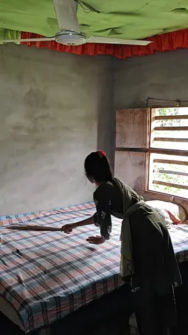 আসো কাজ করি,,, 😁🤭🤣 #fry #শিমলাবুড়ি #atrain #naogaon #rajshahi 