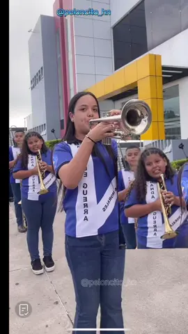 Jjj Yo Mirando a la Niña de Atrás 👀😝😃 Banda de Guerra de Olancho #milagrofloresoficial @Eduardo Maldonado #paratí #honduras #peloncitohn #hch 
