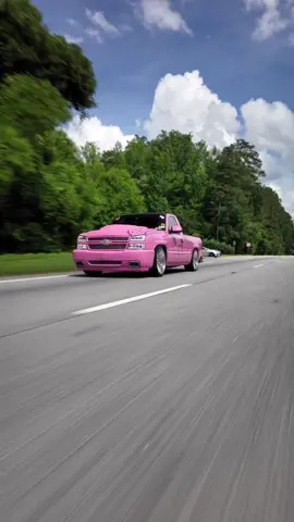 🩷🔥 #hellokitty #paratiiiiiiiiiiiiiiiiiiiiiiiiiiiiiii #pink #loweredtrucks #fyp 