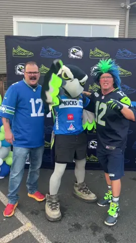 #hawkman #seahawksblitz #seattleseahawks #douglasworldview @Seattle Seahawks @TSwiftDizzle 