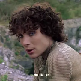 kitten my queen!! (can’t believe this is the same person who plays tom shelby) #kittenbraden #kittenbradenedit #breakfastonpluto #cillianmurphy #cillianmurphyedit 