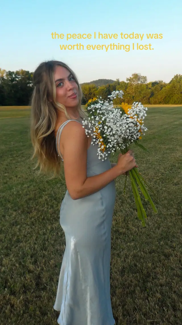💐🦋💛 #singersongwriter #musicindustry #nashville #20s #fyp 