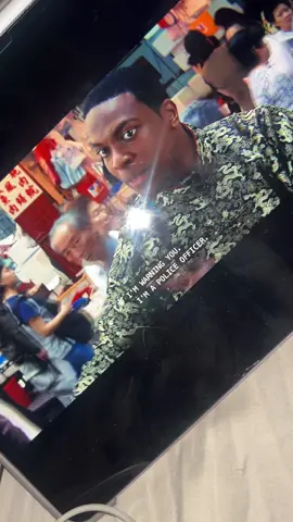 Am I trippin👀 #rushhour2 #mandelaeffect #childhoodmemory #rushhour 