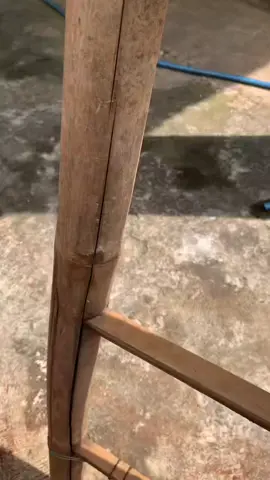 Tangga lipat untuk benerin plafon genteng #tangga #tanggalipat #tukang #plafon 