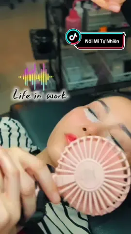 “Chúng mình vẫn ở đây, tỉ mỉ từng chút để bạn xinh hơn mỗi ngày 🌸 #MyMyBeauty #LamDepHangNgay”  #PhunXam #NoiMi #TikTokBeauty 